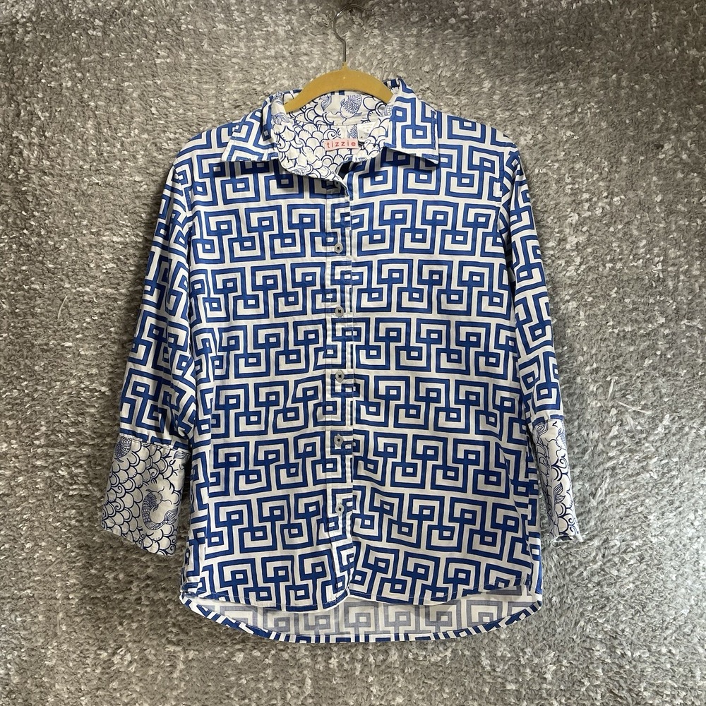 Tizzie Women Button Up Long Sleeve Geometric Shirt Small‎ Cotton Blend Preppy